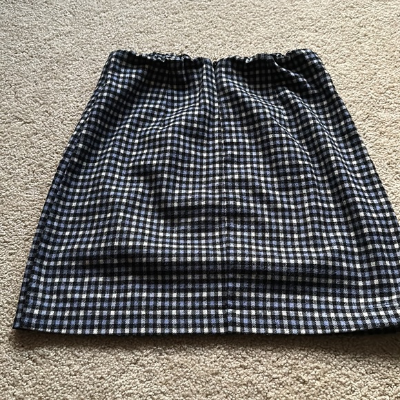 Blue and white mini skirt - Picture 2 of 2